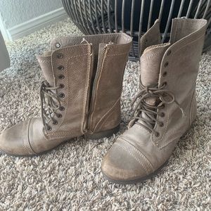 Steve Madden Lace Up Combat Boots Sz 8